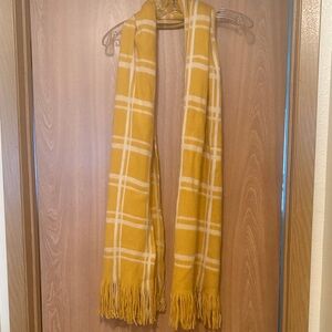 H&M Yellow Plaid Fringe Scarf Super soft!!!